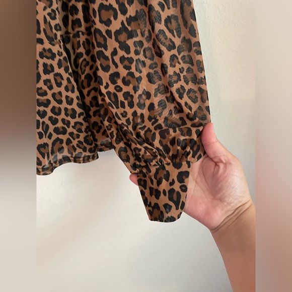 Ember Women’s Wild Elegance Leopard Print Wrap Blouse size L - Picture 6 of 7